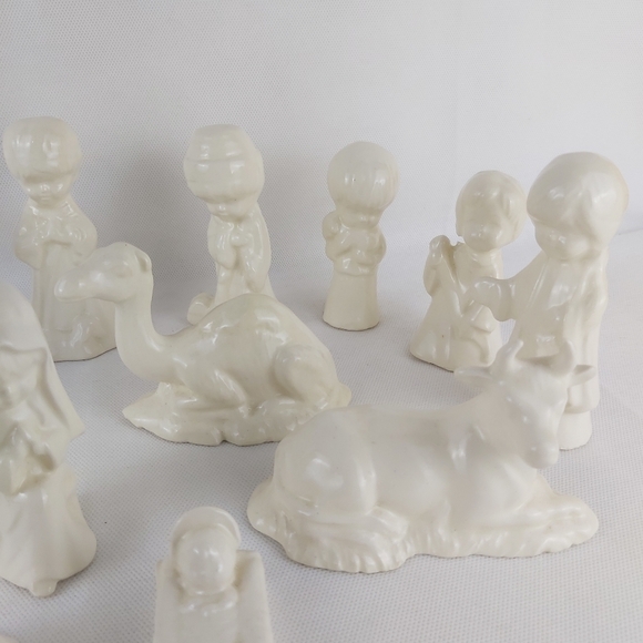 VINTAGE handmade ceramic Nativity set 12 pieces - Picture 4 of 13